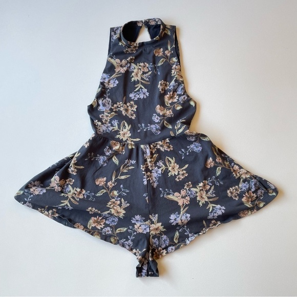 KIMCHI Blue Rebecca Floral Mock Neck Romper Size Small - Picture 4 of 16